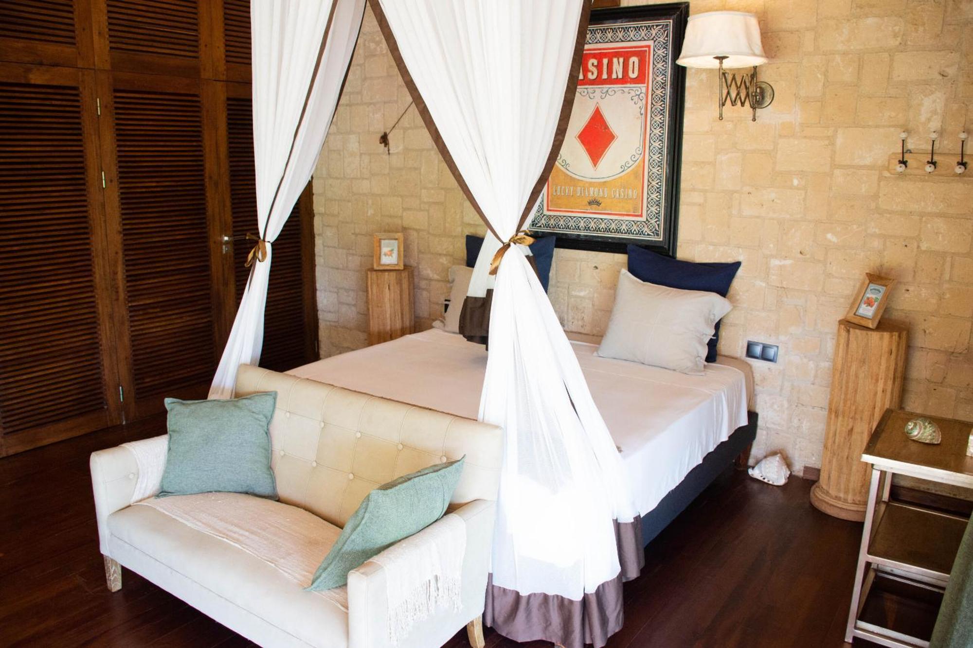 Bed and Breakfast Demeure De La Compagnie Generale Des Huiles Precieuses Ifaty Habitación foto